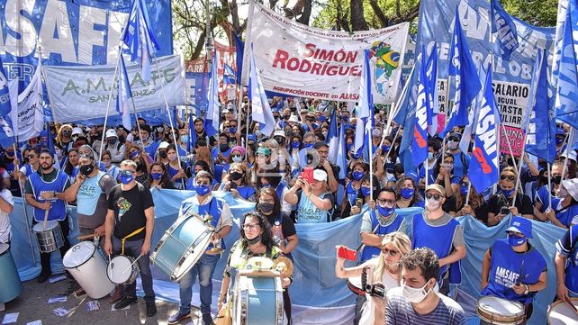 El gobierno hizo una nueva convocatoria a Amsafé para continuar la discusión paritaria
