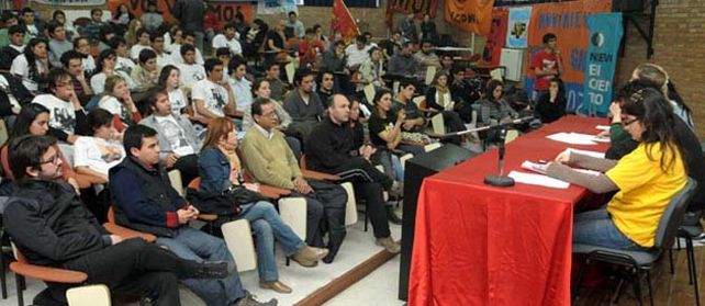La conformación de Espacio por la FUA de los Estudiantes se dio en un encuentro que se realizó ayer en el aula magna de la Facultad de Artes y Diseño