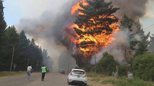 En la zona de incendios hay un fuerte despliegue de brigadistas