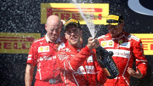 Sebastian Vettel ganó en Hungría y estiró la ventaja en el campeonato