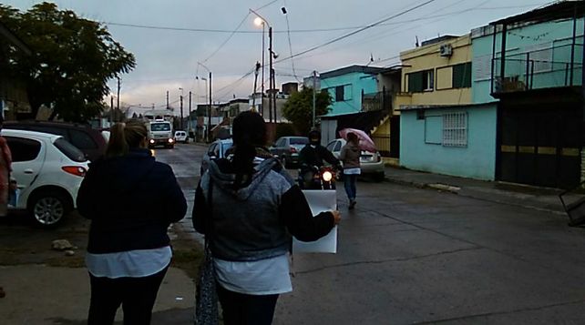 Docentes paranaenses realizaron asambleas en las veredas
