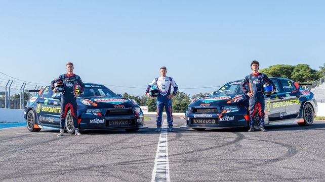 El Paladini Racing listo para la acción en Rosario. Juan Angel Rosso