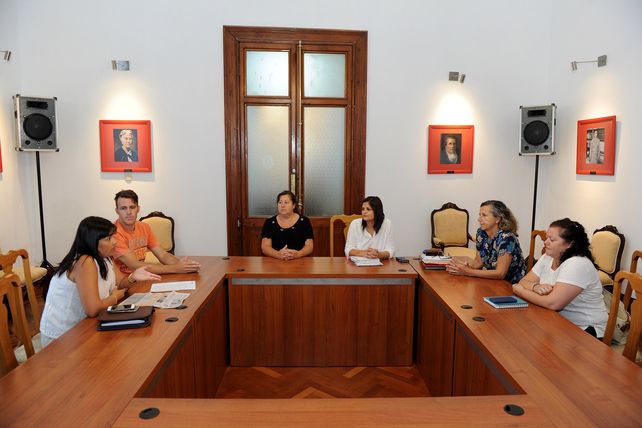 Intercambio. El colectivo de padres y los funcionarios destacaron la posibilidad de fortalecer vínculos.