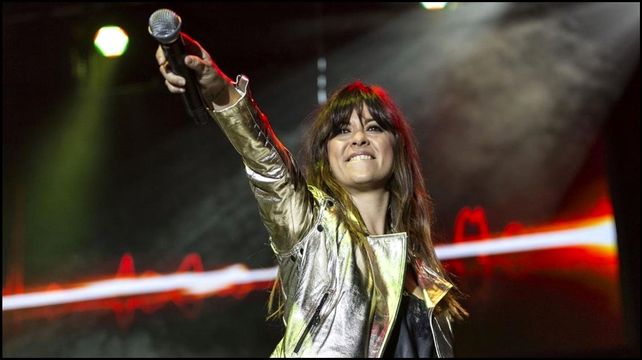 Vanesa Martín deslumbró en 2006 con su primer disco “Agua” y su carrera no dejó de crecer.