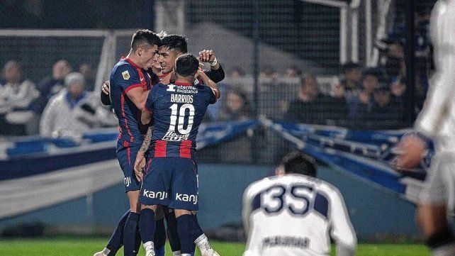 San Lorenzo venció a Gimnasia y obtuvo su primera victoria en el Torneo.