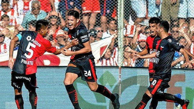 Guillermo Ortiz dejó su huella en el último festejo de Colón