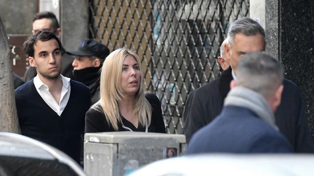 Advierten que es “incompatible” la continuidad de la jueza en el caso