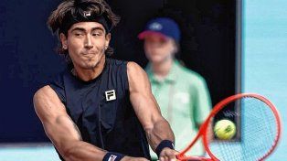 Francisco Comesaña avanzó a cuartos de final en el ATP 250 de Gstaad.