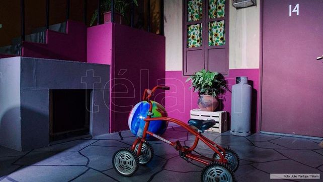 Un tucumano fanático de El Chavo recreó la vecindad y se quedó a vivir en ella