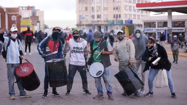 El Polo Obrero corta Cinco Esquinas en Paraná