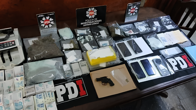 Parte del material secuestrado en Casilda: droga