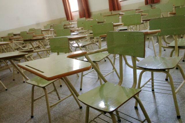 Docentes universitarios reclaman suba salarial y piden otra instancia para negociar