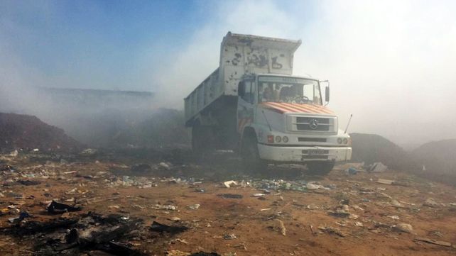 Buscaba basura para reciclar y murió tras ser aplastado por un camión de residuos