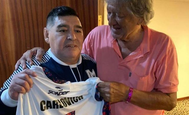 Trinche, vos fuiste mejor que yo; eso me firmó Diego en una camiseta