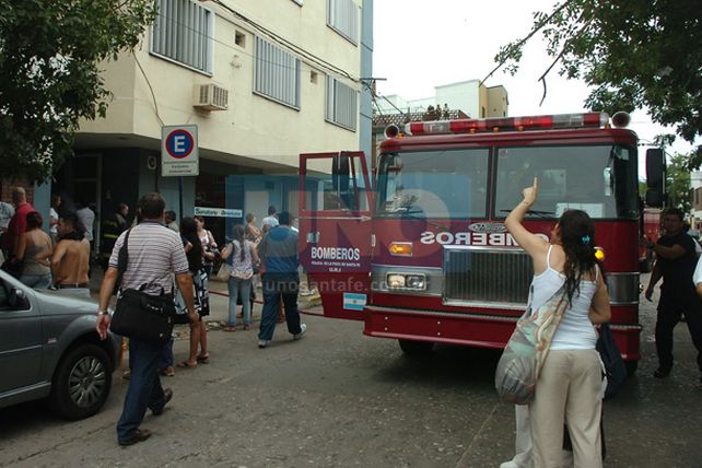 Investigan las causas que provocaron el incendio en el sanatorio Americano