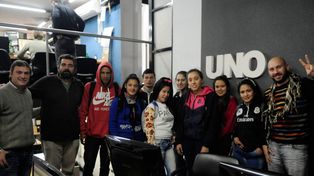 Alumnos de la escuela EESO Nro. 442 Juana del Pino de Rivadavia visitaron Diario UNO