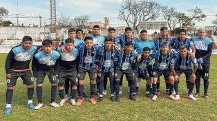 Peñarol lidera el certamen con puntaje ideal.