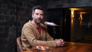 Bajaron al Dr. Chinaski de la Feria del Libro de Venado Tuerto