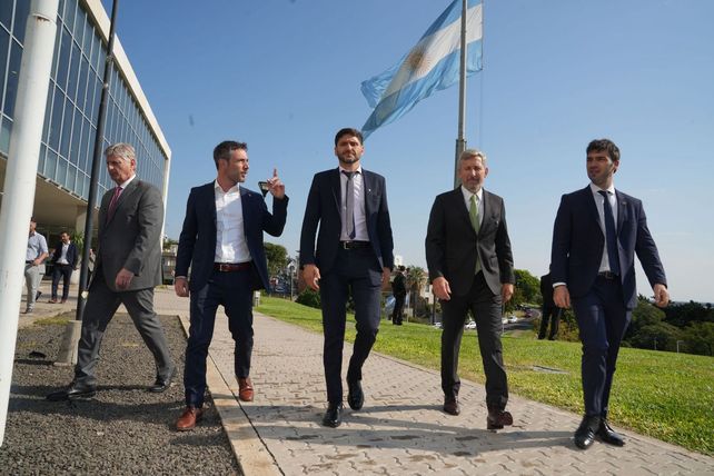 Gobernadores en la última reunión de Paraná. El “multilateralismo” de las provincias provoca recelos en la Nación.