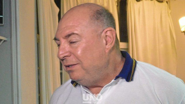 Marcelo Doyharzabal de la subcomisión de fútbol de Quillá brindó detalles del torneo.