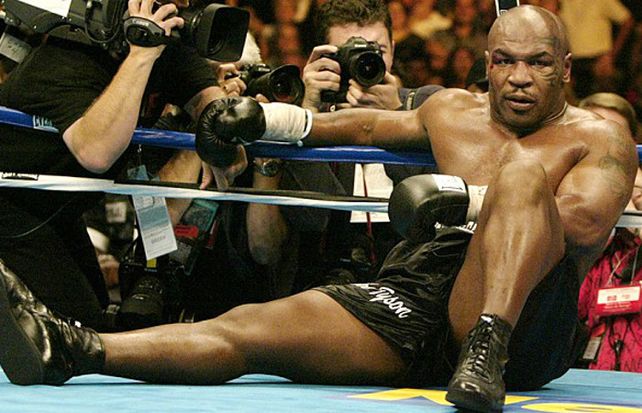 Mike Tyson quedó expuesto tras la viralización del golpe más duro que sufrió