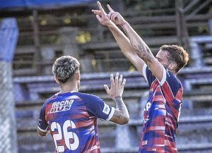 Un Giacconazo iluminó el Franzini y selló el empate de Unión ante Defensor Sporting