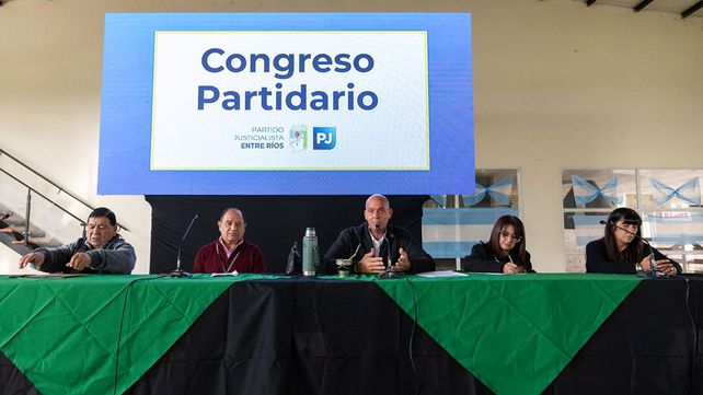 El Congreso dejó un mensaje a legisladores que accedieron a sus bancas por listas del Partido Justicialista para que voten contra la reforma previsional