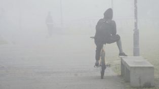 Niebla en Rosario: qué factores intervienen en la formación y hasta cuándo se quedará en la región