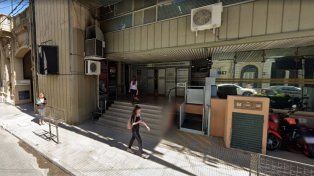 Afiliados reunieron casi diez mil firmas para pedir modificaciones en la Ley 12.818 que regula al Arte de Curar. Foto: Google Street View.