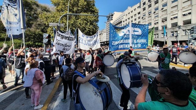 Marcha federal. Un amplio abanico de organizaciones e intelectuales se movilizarán en defensa del Paraná y del canal Magdalena.