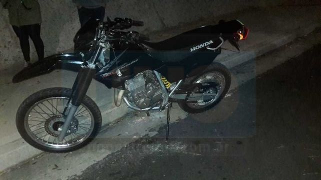 Trágico choque. El motociclista sufrió graves lesiones que determinaron su deceso.