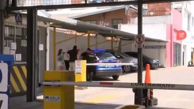 El robo ocurrió en un estacionamiento de Rosario.