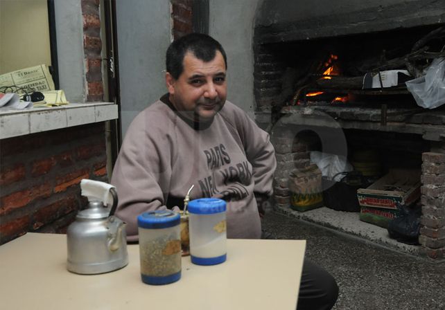 Un amigo. Daniel Isa está a cargo de un buffet que da que hablar en el barrio. Foto: Manuel Testi / UNO Santa Fe