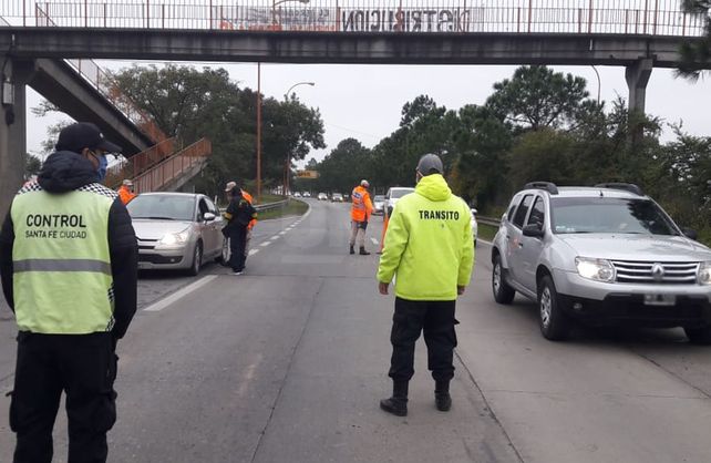 Controles de tránsito en los ingresos de la ciudad