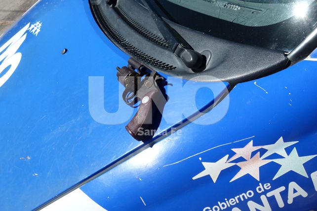 Locura total: se tirotearon frente a un jardín de infantes y hay un detenido