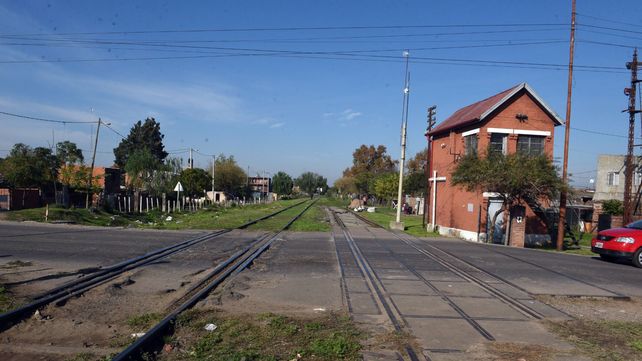 Marcos Ezequiel Olmedo recibió un balazo en la nuca cuando caminaba por Juan José Paso y las vías el viernes por la tarde.