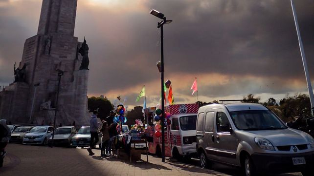 La bronca de los rosarinos por el humo se transformó en fotos y denuncias en redes sociales