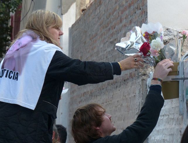 Todas las imágenes del emotivo acto que convocó a una multitud en Salta y Oroño