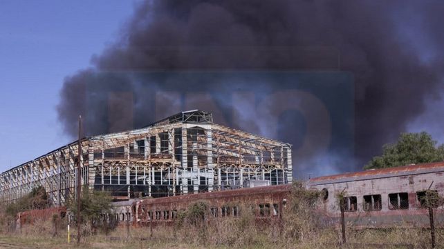 Nuevo incendio intencional en vagones del ferrocarril