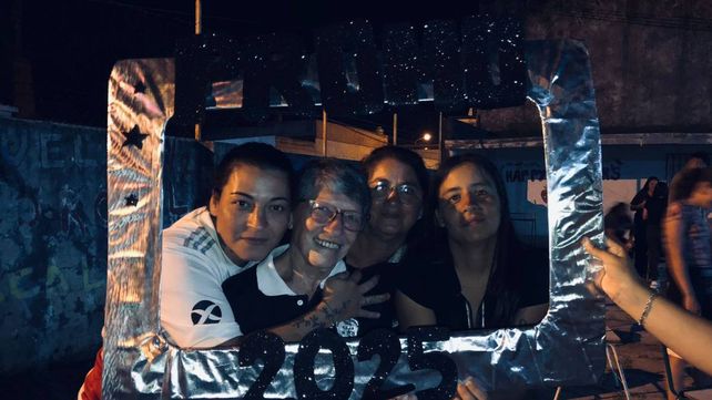 Adela terminó la secundaria: Siempre quise aprender y mi momento llegó