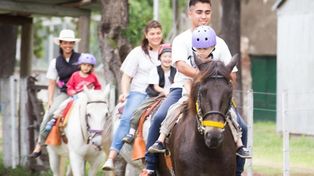 Discapacidad: un proyecto busca facilitar la terapia con caballos