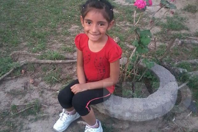 Aylén, la nena que cayó del juego, sigue grave y en terapia intensiva