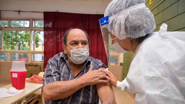 El gobierno apuesta a incrementar la vacunación.