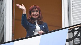 Cristina Kirchner permanecerá internada en el Sanatorio Otamendi