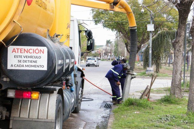 Tormentas en la región. Tareas preventivas en distintos puntos de la ciudad