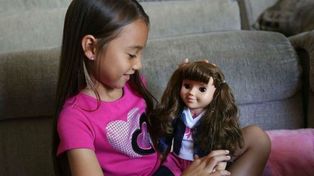 Alemania pide a los padres que destruyan a Cayla por considerarla una muñeca espía