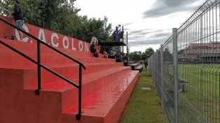 Colón ya luce sus nuevas tribunas en el predio 4 de Junio