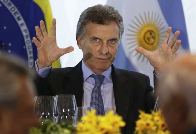 El presidente electo Mauricio Macri intentó seducir a los industriales brasileños para que inviertan en la Argentina.