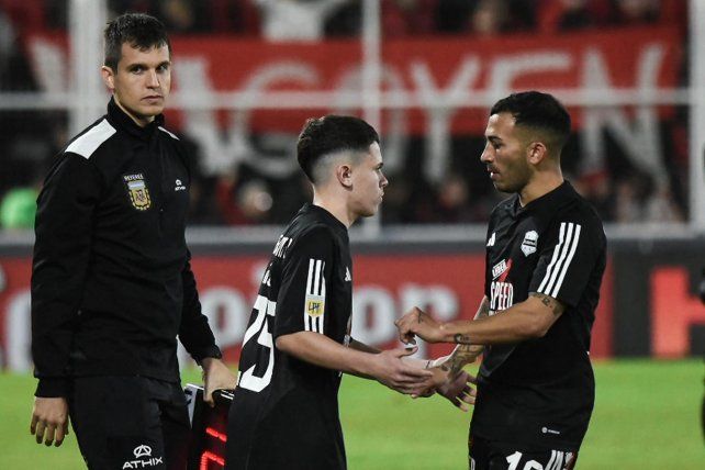 Quién es Mateo Apolonio, el jugador de Riestra que debutó con 14 años