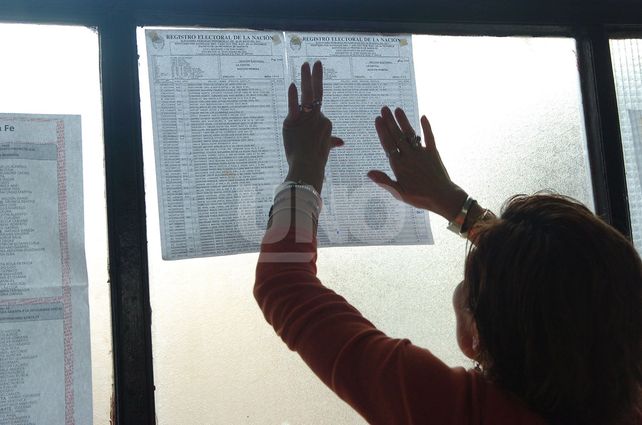 Este domingo votarán casi 91 mil santafesinos más que en las Paso de la provincia